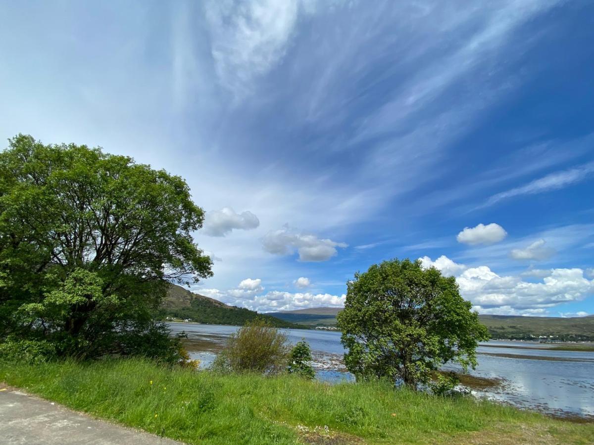 Waterfront Lodge - Accommodation Only Fort William Buitenkant foto