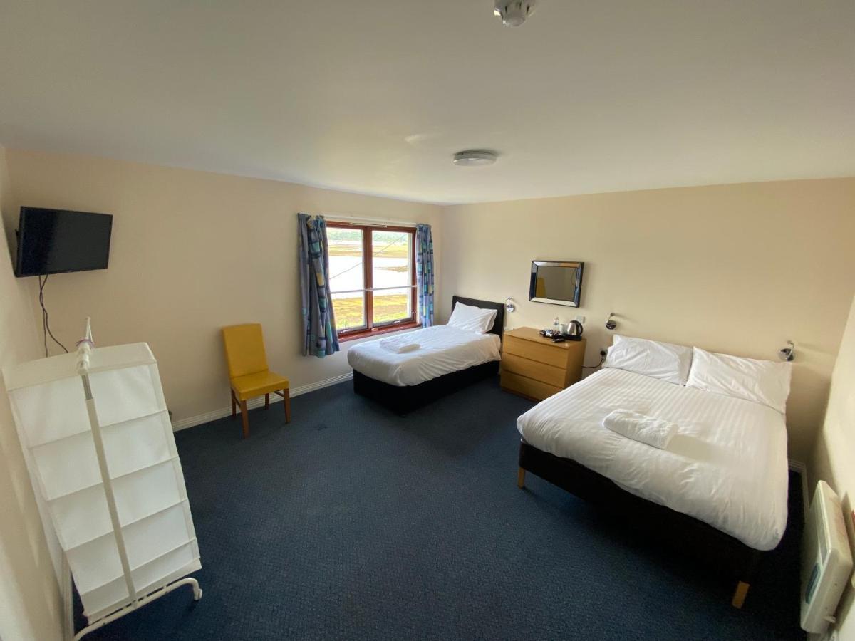 Waterfront Lodge - Accommodation Only Fort William Buitenkant foto