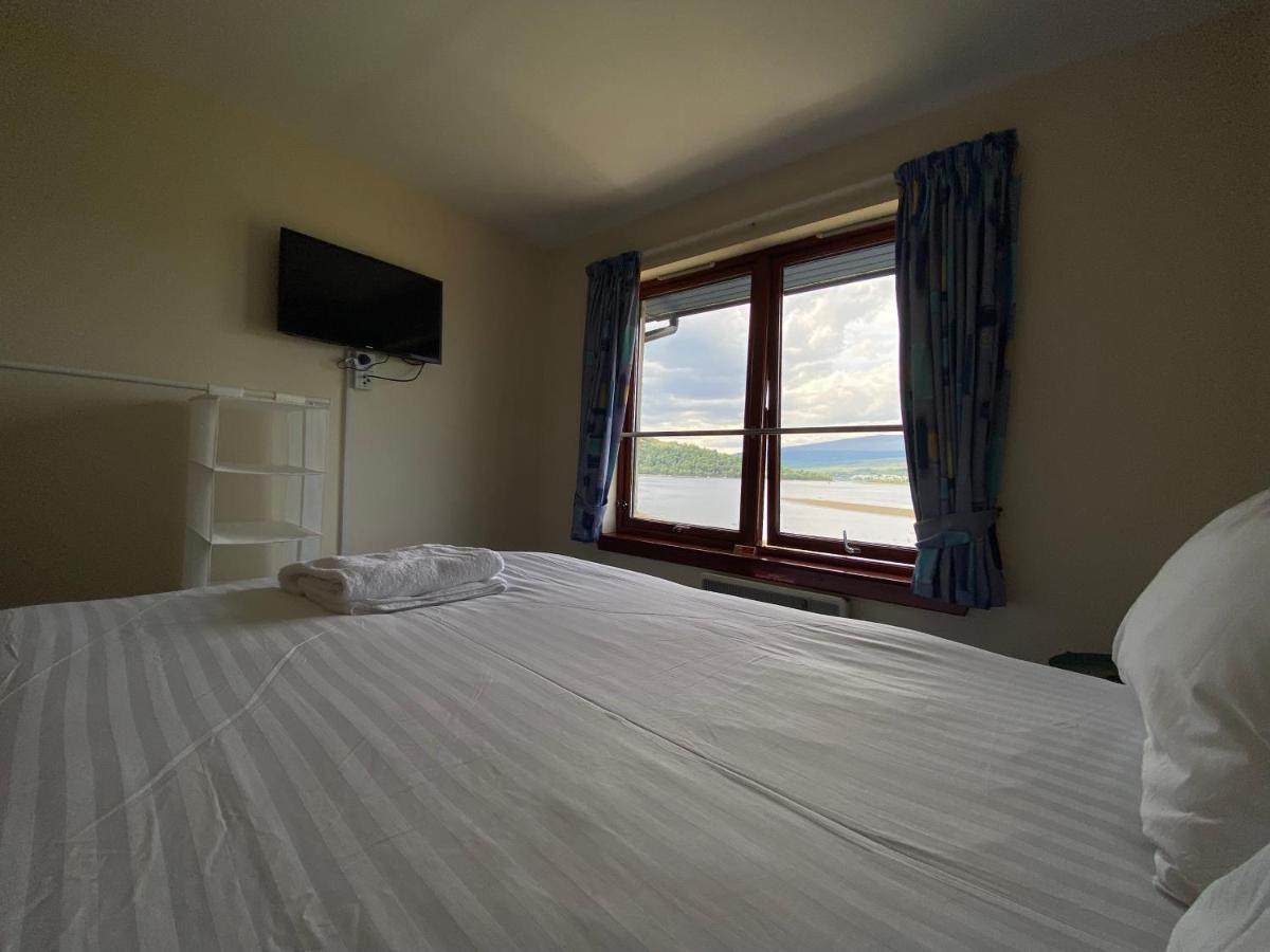 Waterfront Lodge - Accommodation Only Fort William Buitenkant foto